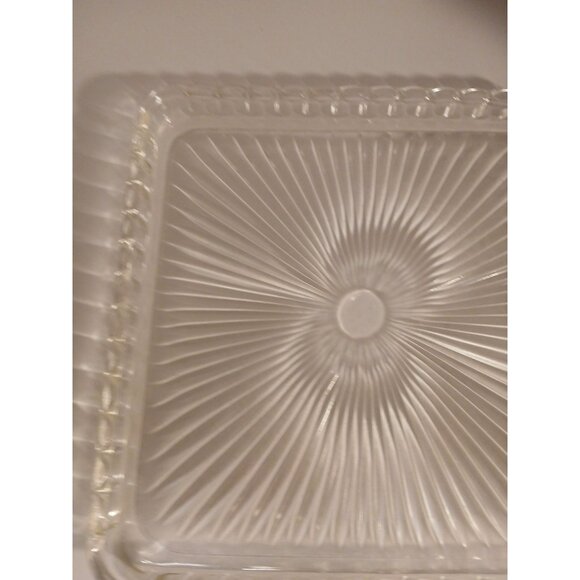 VINTAGE STARBURST GLASS 8" SQUARE DISH WITH SCALLOPED EDGE - Picture 2 of 8